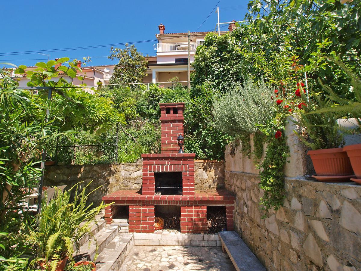 Apartments And Room Rabac 155 외부 사진