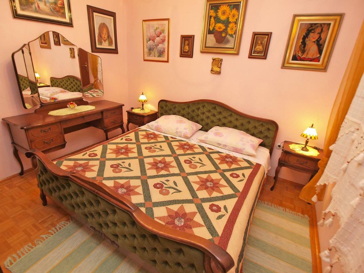 Apartments And Room Rabac 155 외부 사진